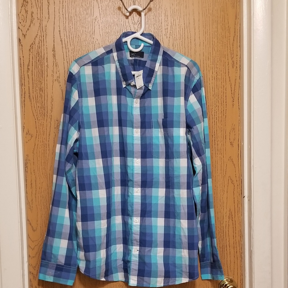GAP Shirt